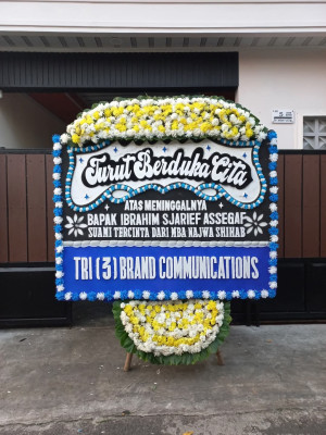 Papan Bunga Duka di Folarora